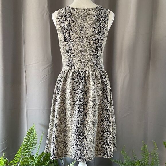 JACK by BB Dakota Knit Print Dress M - Picture 3 of 8